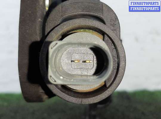 купить Фланец (тройник) системы охлаждения на Volkswagen T5 Рестайлинг 2010 - 2016