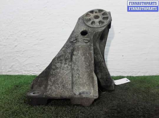 купить Кронштейн двигателя на Audi Q7 (4LB) рестайлинг 2009 - 2015