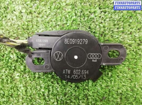 купить Динамик высокочастотный (пищалка) на Audi Q7 (4LB) рестайлинг 2009 - 2015