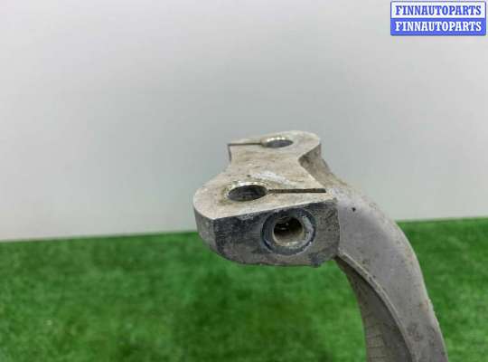 купить Кулак поворотный правый на Porsche Macan (95B) 2014 - наст. время