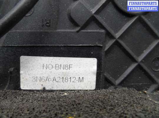 Замок боковой двери на Mazda 3 I (BK)