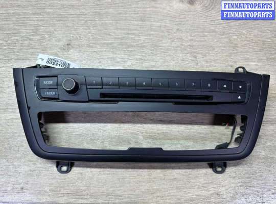 Панель управления магнитолой BM2205190 на BMW 3-Series F30 2011 - 2015