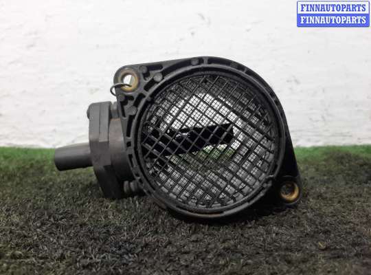 Датчик расхода воздуха (ДМРВ) на Volkswagen Sharan I (7M)