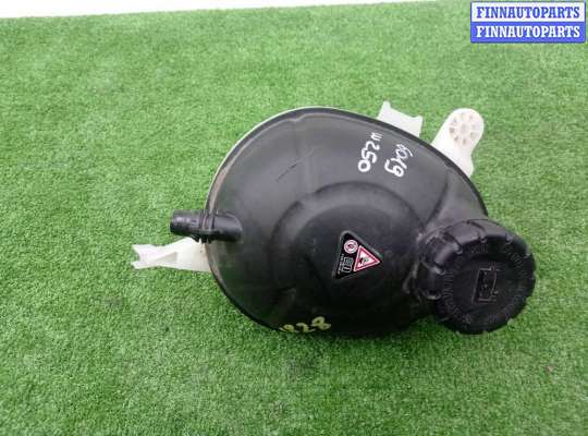 купить Бачок расширительный на Mercedes C-klasse (W205)Рестайлинг 2018 - 2021