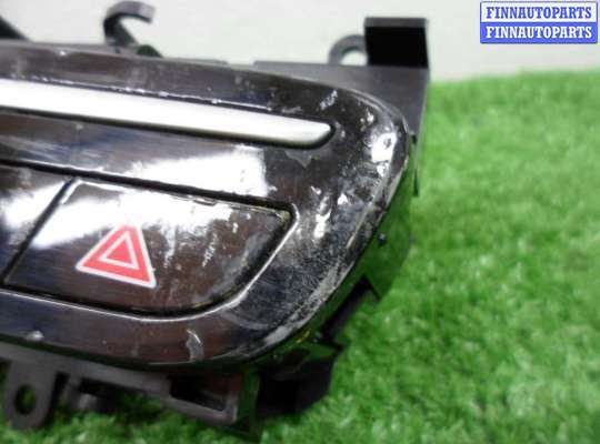 купить Кнопка салона на Mercedes GLC (X253) Рестайлинг 2019 - 2023