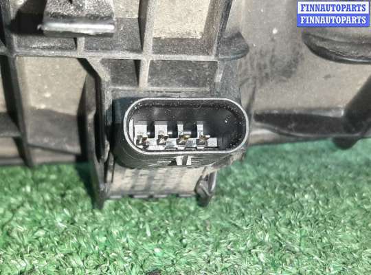 Коллектор впускной на Volkswagen Passat B7 (36)