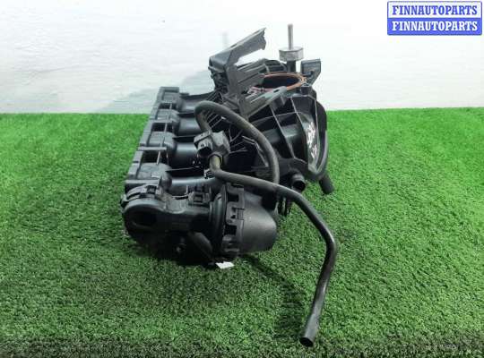 Коллектор впускной на Volkswagen Passat B7 (36)