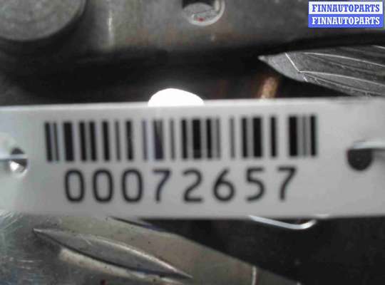 Петля капота на Jeep Cherokee II / Liberty (KJ)
