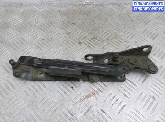 Петля крышки багажника FO1376623 на Ford Focus I 1998 - 2005