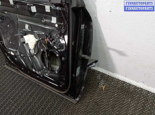Замок боковой двери на Audi Q7 (4L)