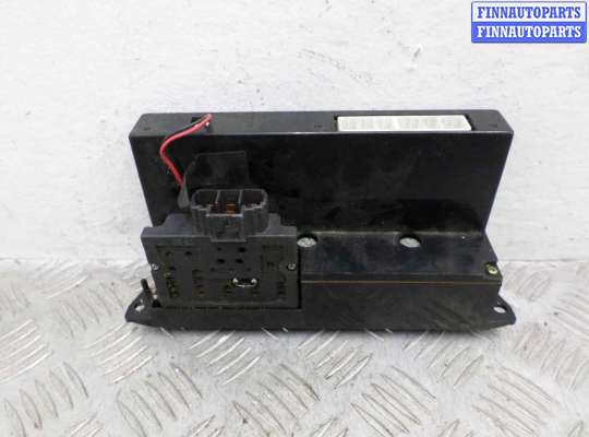 Блок управления печкой на Mazda 323 (BA) 323C/ 323F/ 323S/ 323P