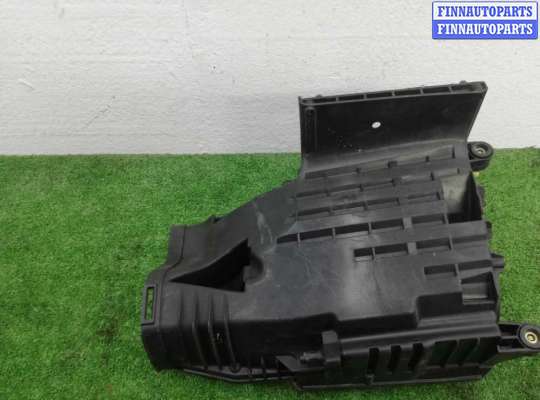 купить Корпус воздушного фильтра на Mercedes C-klasse (W203) 2000 - 2004