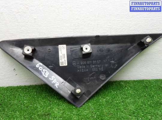 купить Накладка переднего правого крыла на Mercedes Sprinter II (w906) 2006 - 2017