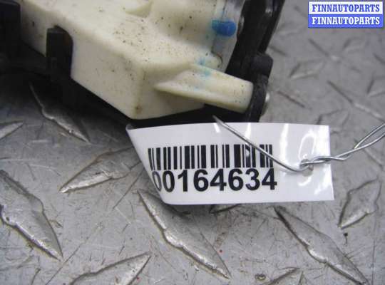 Замок боковой двери на Audi Q7 (4L)