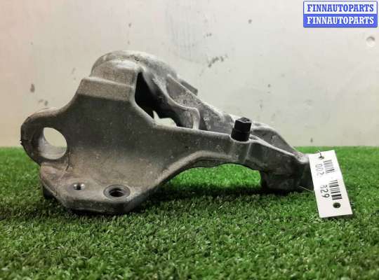 купить Кронштейн на Mercedes C-klasse (W205)Рестайлинг 2018 - 2021