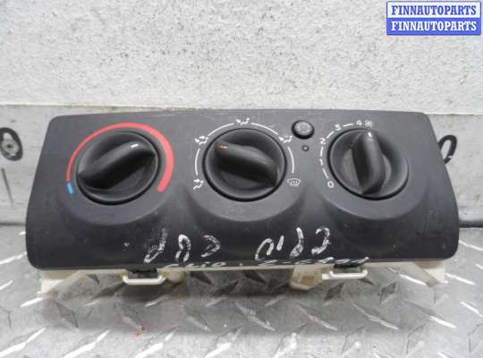 Переключатель отопителя RN937795 на Renault Clio II (BB,CB) 1998 - 2009