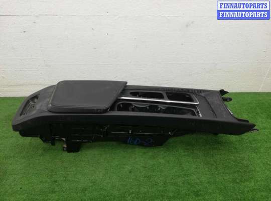 Подлокотник VL528351 на Volvo XC60 II (UZ) 2017- 2021