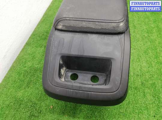 Подлокотник на Volvo XC60 II (UZ)