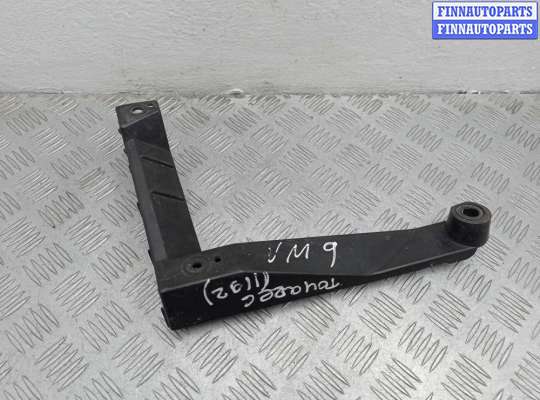 Кронштейн заднего бампера VG1763256 на Volkswagen Touareg I (7L) 2002 - 2006