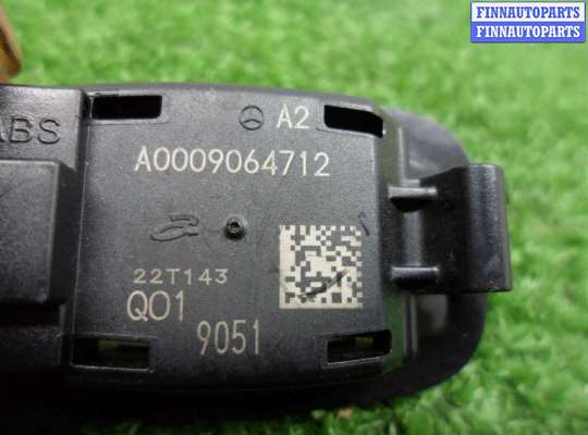 купить Плафон на Mercedes GLC (X253) Рестайлинг 2019 - 2023