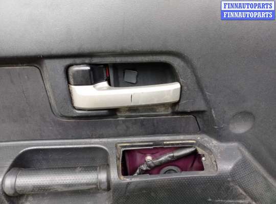 Стекло боковое двери на Toyota FJ Cruiser