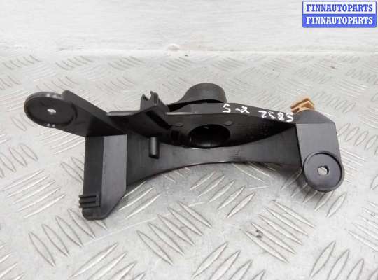 купить Ручка открывания капота на BMW X5 E70 рестайлинг 2010 - 2013