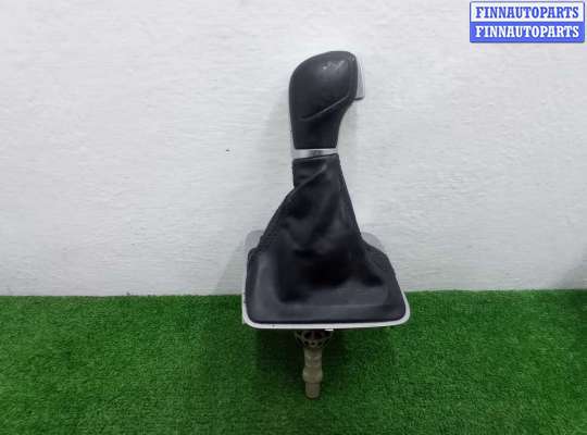 купить Накладка кулисы на Volkswagen Touareg II (7P) 2010 - 2014