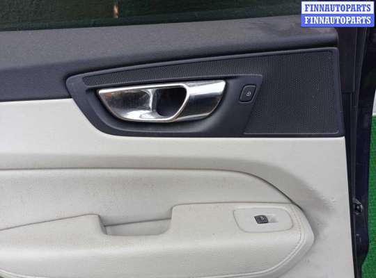 Молдинг на Volvo XC60 II (UZ)