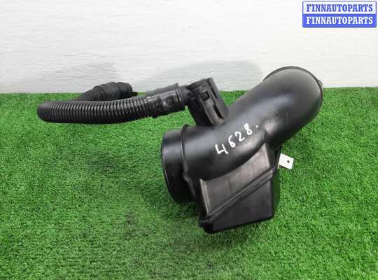 Патрубок BM2868431 на BMW 5-Series G30 2016 - 2020