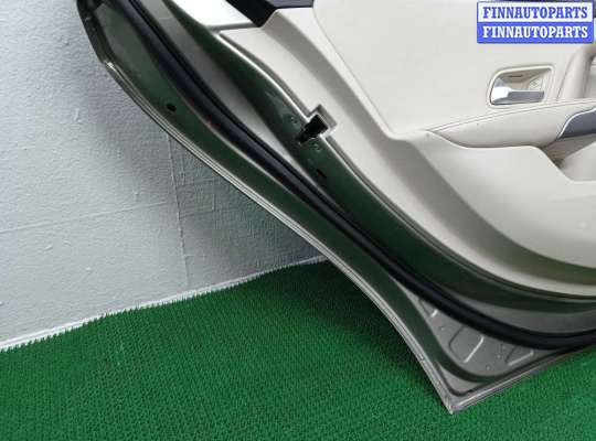 Стекло боковое двери на Mercedes-Benz A (W177)