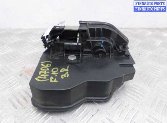 Замок боковой двери на BMW 5 (F10/F11)