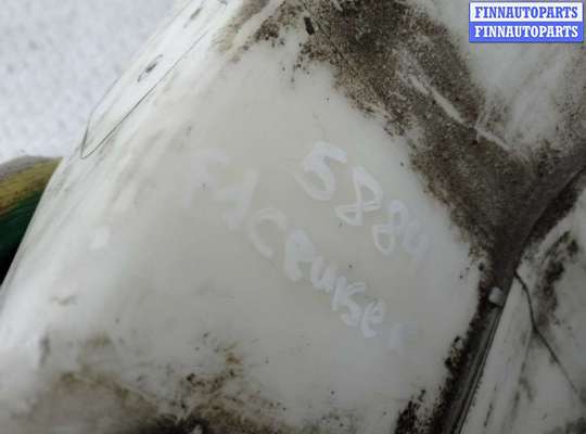 купить Бачок омывателя на Toyota FJ Cruiser (GSJ10) 2006 - 2018