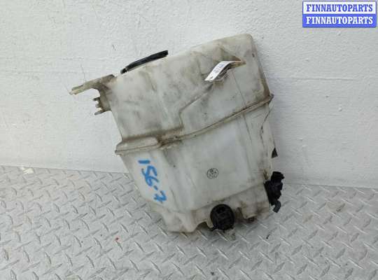 купить Бачок омывателя на Toyota FJ Cruiser (GSJ10) 2006 - 2018