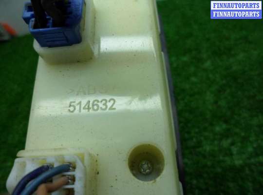 купить Кнопка стеклоподъемника на Hummer H3 2005 - 2010