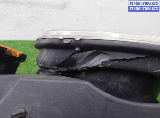 купить Фара правая на Hummer H3 2005 - 2010