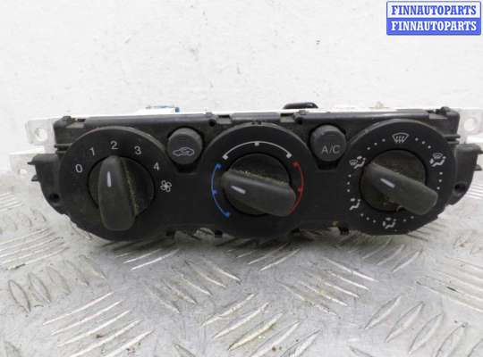 Переключатель отопителя FO1012285 на Ford Focus II 2007 - 2010