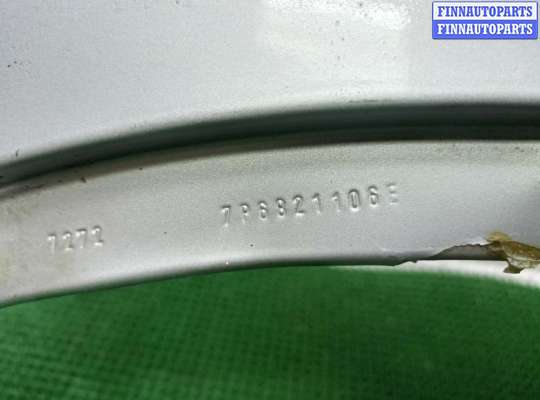 купить Крыло правое на Volkswagen Touareg II (7P) 2010 - 2014