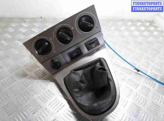 Переключатель отопителя TT470046 на Toyota Matrix I (E130) 2002 - 2008