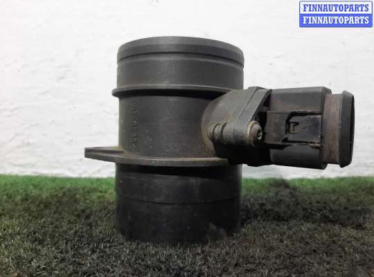 купить Расходомер воздуха (ДМРВ) на Volkswagen Passat B5 GP (3B) 2000 - 2005