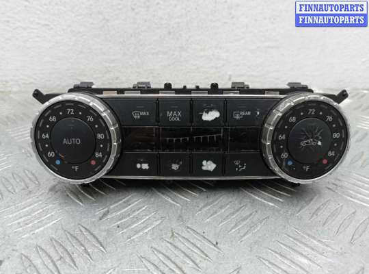 Переключатель отопителя MB1050058 на Mercedes C-klasse (W204)Рестайлинг 2011 - 2014