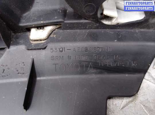 Решетка радиатора на Toyota Sienna II