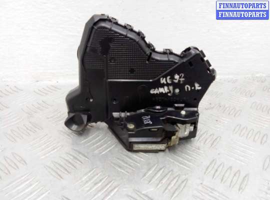купить Замок двери передней правой на Toyota Camry VII (XV50) 2011 - 2014