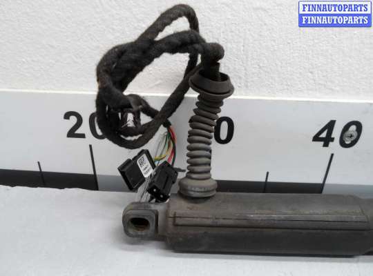 купить Амортизатор крышки багажника на BMW X5 E70 2007 - 2010