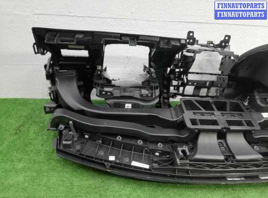купить Торпедо на Jaguar XE (X760) 2015 - 2019