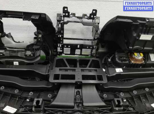 купить Торпедо на Jaguar XE (X760) 2015 - 2019