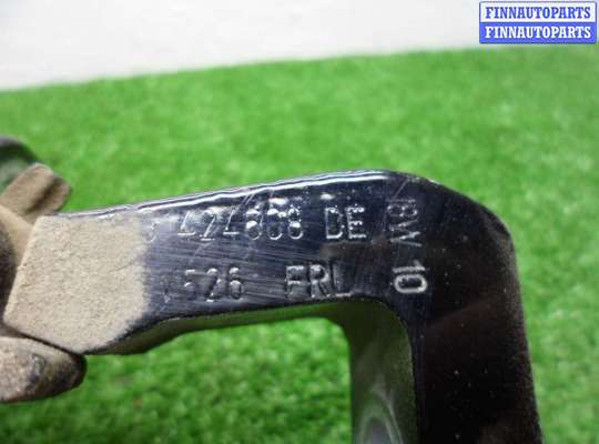 купить Петля двери передняя на Volvo XC60 II (UZ) 2017- 2021