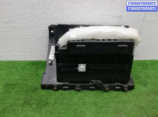 Бардачок (вещевой ящик) на Jeep Grand Cherokee IV (WK2)