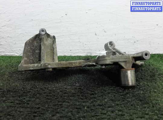 купить Кронштейн на Audi Q7 (4LB) рестайлинг 2009 - 2015