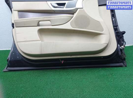 Стекло боковое двери на Jaguar XF I (X250)