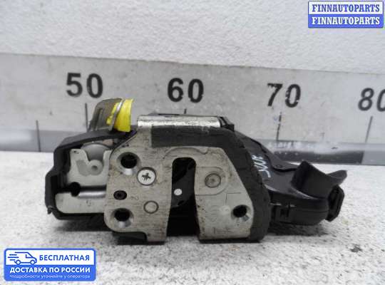 Замок боковой двери на Lexus RX II (XU30)